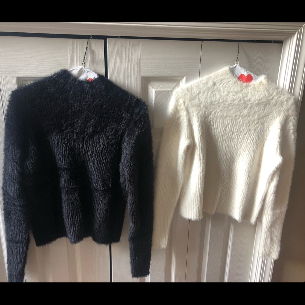 Banana Republic Sweaters in Black and White